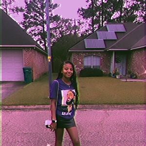 Meet your Posher, Jakiera